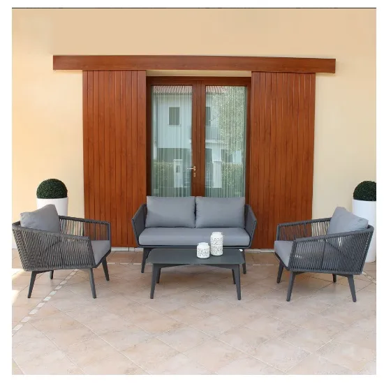 Set divano e poltrone da esterno Summer con tavolino abbinato arredo  simil-rattan disponibile in 3 finiture